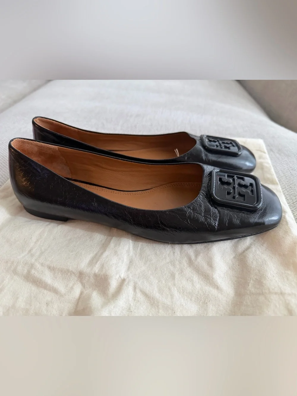 Tory Burch Georgia Black Leather Square-Toe Logo Flats